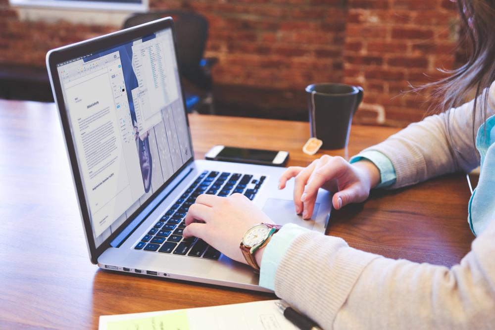 girl on computer